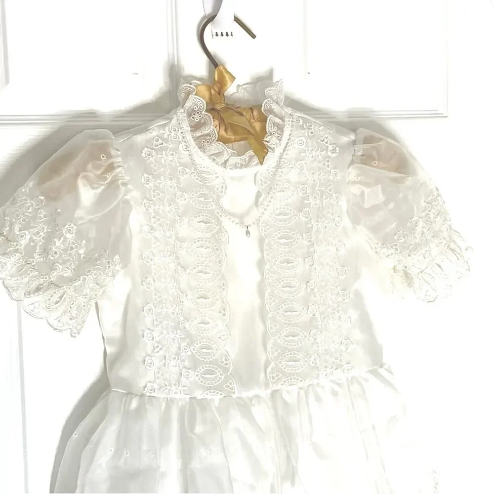 Little Girls Vintage Dress lace, beads, Dolly Size 7